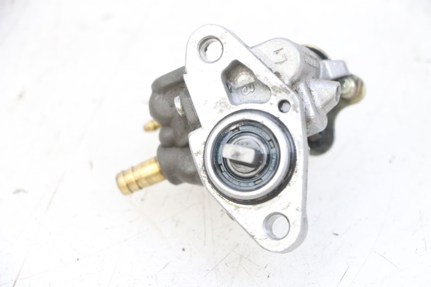 photo de ÖLPUMPE  YAMAHA TZR 50 (2008 - 2016) - Alternative Perspektive