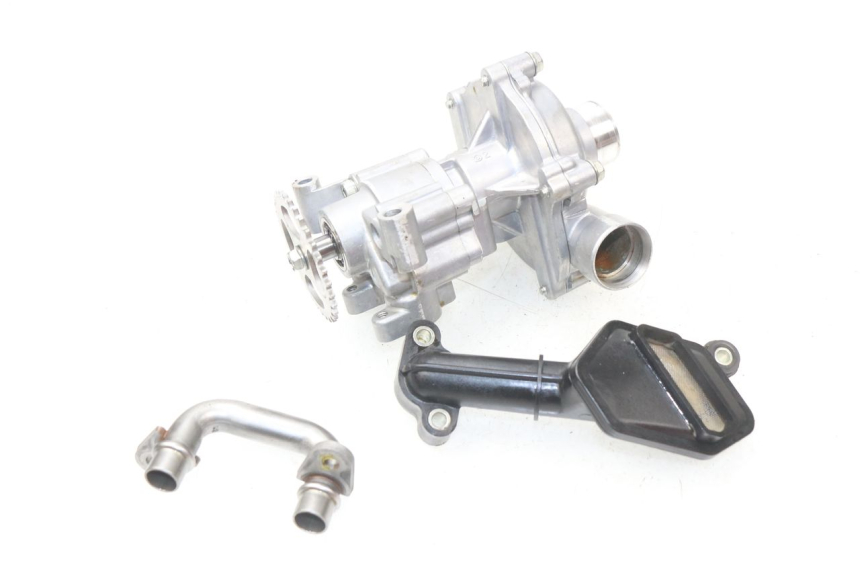 photo de ÖLPUMPE  YAMAHA FZ8 800 (2010 - 2016)