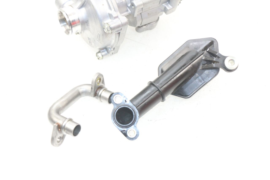 photo de ÖLPUMPE  YAMAHA FZ8 800 (2010 - 2016)