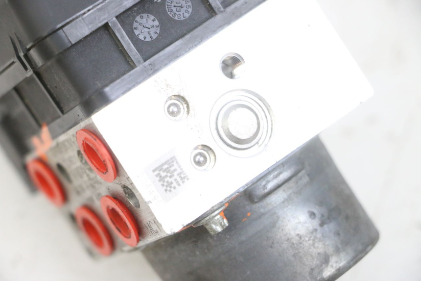 photo de ABS PUMPE SUZUKI BURGMAN 650 (2013 - 2020)