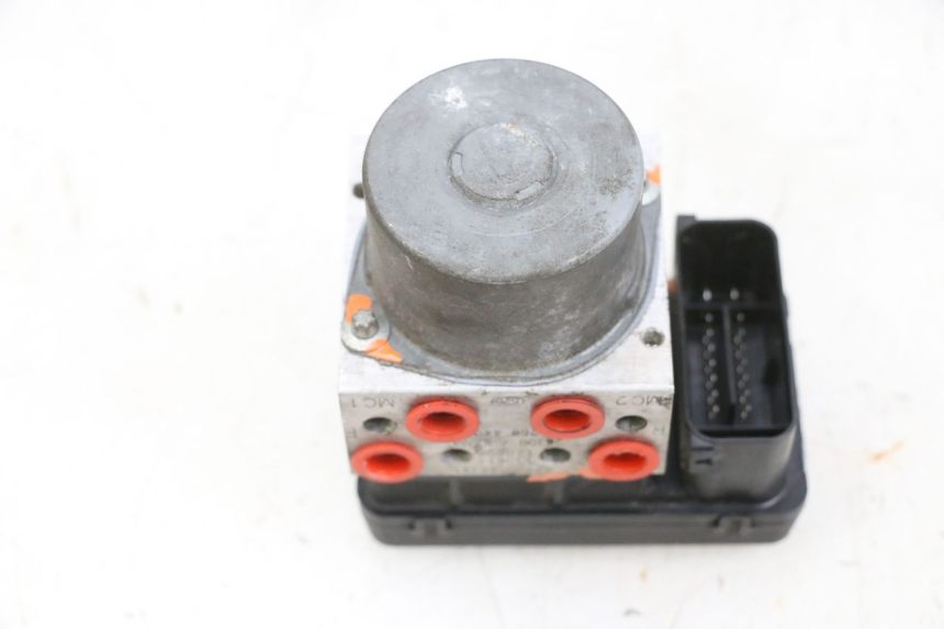 photo de ABS PUMPE SUZUKI BURGMAN 650 (2013 - 2020)