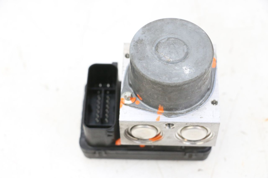 photo de ABS PUMPE SUZUKI BURGMAN 650 (2013 - 2020)