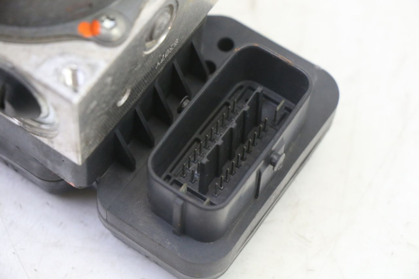 photo de ABS-PUMPE YAMAHA FJR ABS 1300 (2016 - 2020)