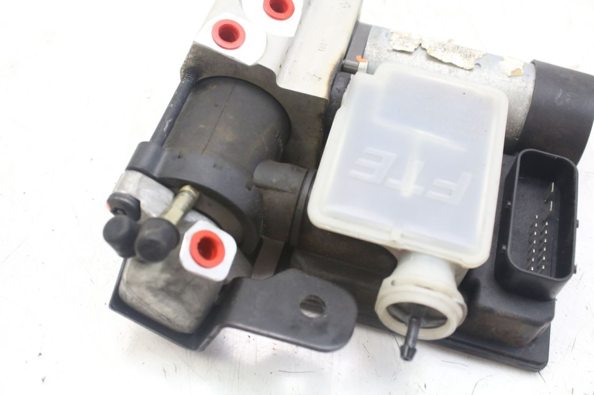 photo de ABS PUMPE PEUGEOT GEOPOLIS RS 125 (2007 - 2009)