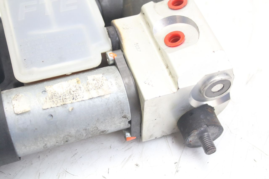 photo de ABS PUMPE PEUGEOT GEOPOLIS RS 125 (2007 - 2009)