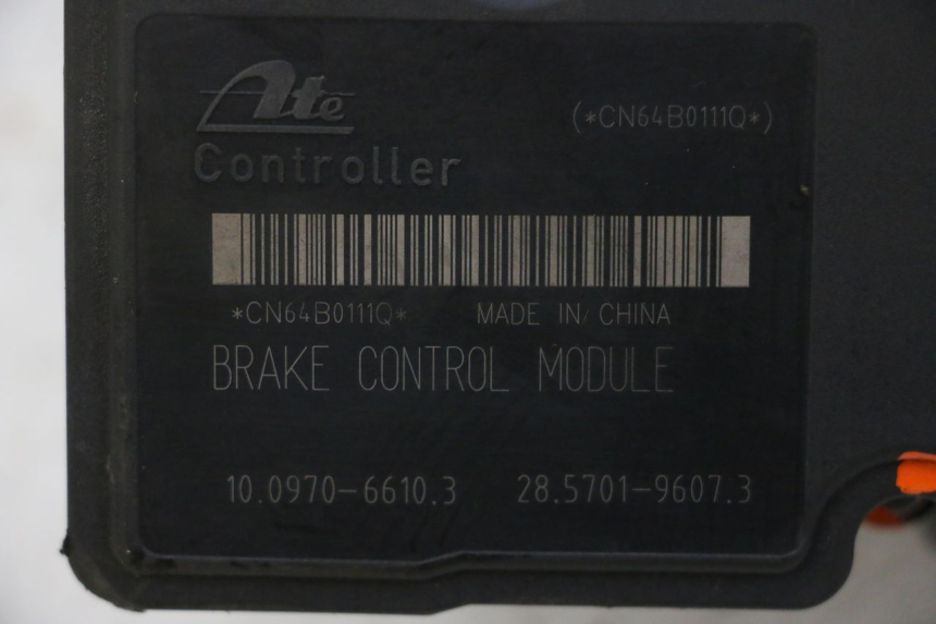 photo de ABS PUMPE PIAGGIO MP3 HPE 310 (2024 - 2025)