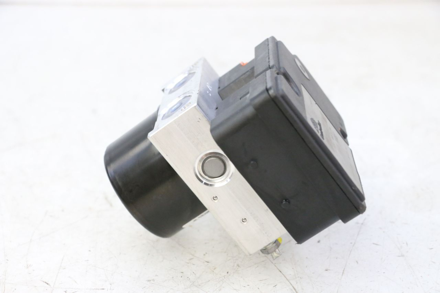 photo de ABS PUMPE PIAGGIO MP3 HPE 310 (2024 - 2025)