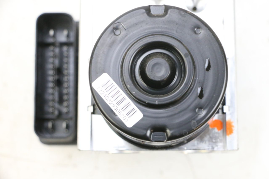 photo de ABS PUMPE PIAGGIO MP3 HPE 300 (2019 - 2026) - Alternative Perspektive