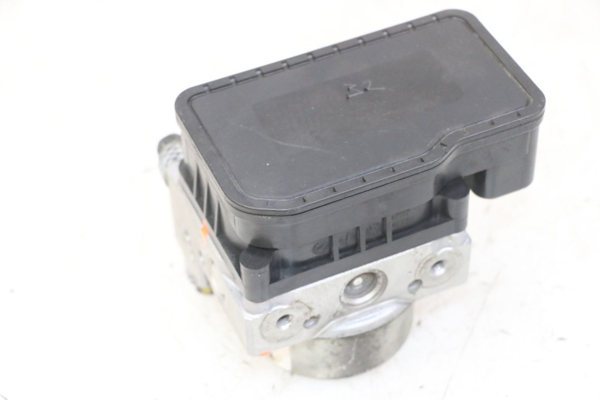 photo de ABS PUMPE PEUGEOT SATELIS 125 (2013 - 2018)
