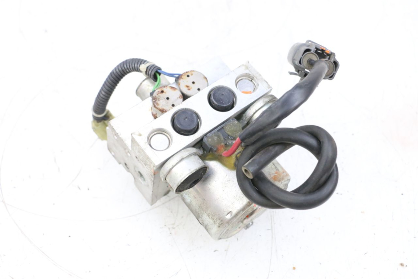 photo de ABS PUMPE YAMAHA TDM ABS 900 (2002 - 2014) - Weitere Ansicht des Artikels