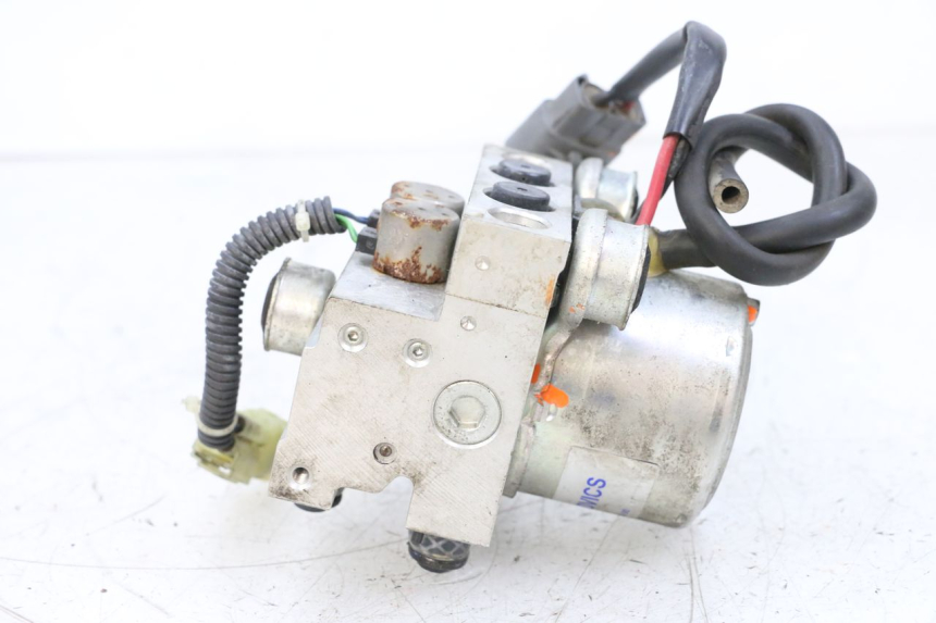 photo de ABS PUMPE YAMAHA TDM ABS 900 (2002 - 2014) - Kennzeichnungen und Originalreferenzen