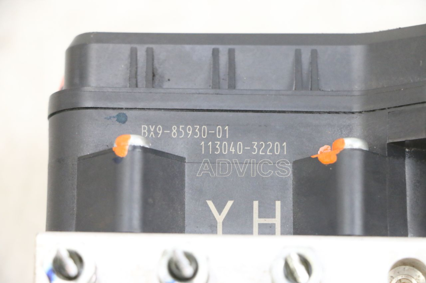 photo de ABS PUMPE YAMAHA TRICITY 300 (2020 - 2024) - Alternative Perspektive