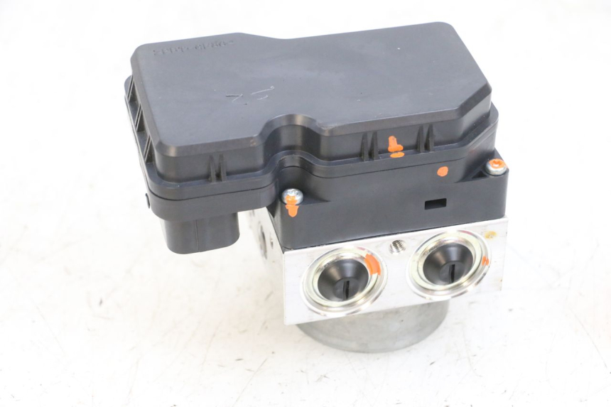 photo de ABS PUMPE YAMAHA TRICITY 300 (2020 - 2024) - Kennzeichnungen und Originalreferenzen