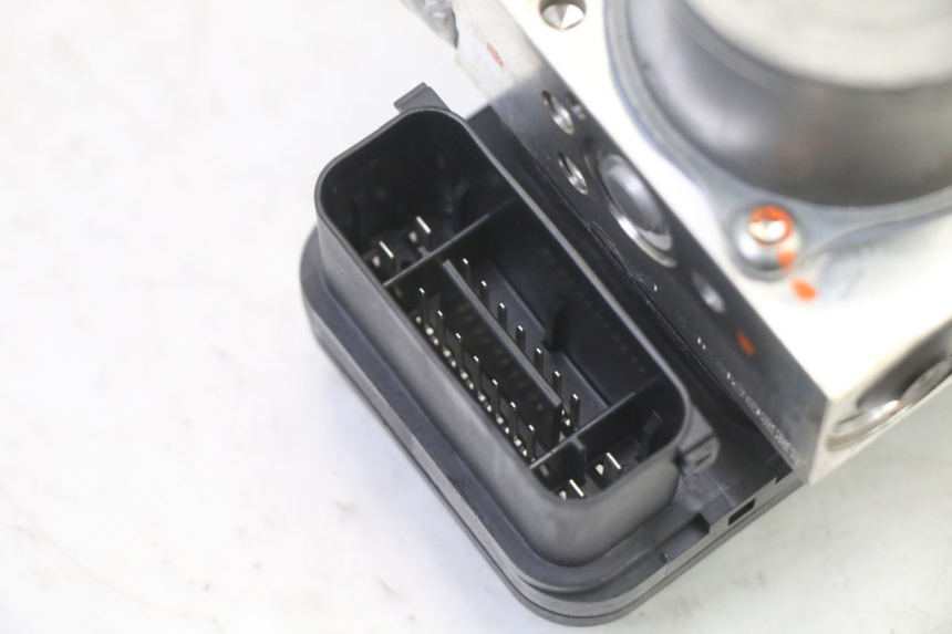 photo de ABS PUMPE YAMAHA XMAX X-MAX 125 (2021 - 2025) - Gesamtansicht des Produkts