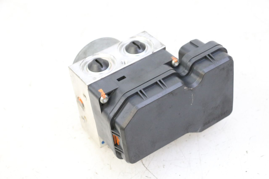photo de ABS PUMPE YAMAHA XJ6 ABS 600 (2008 - 2016)