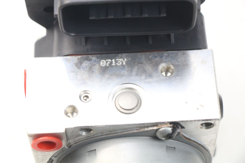 photo de ABS PUMPE YAMAHA FZ8 800 (2010 - 2016)
