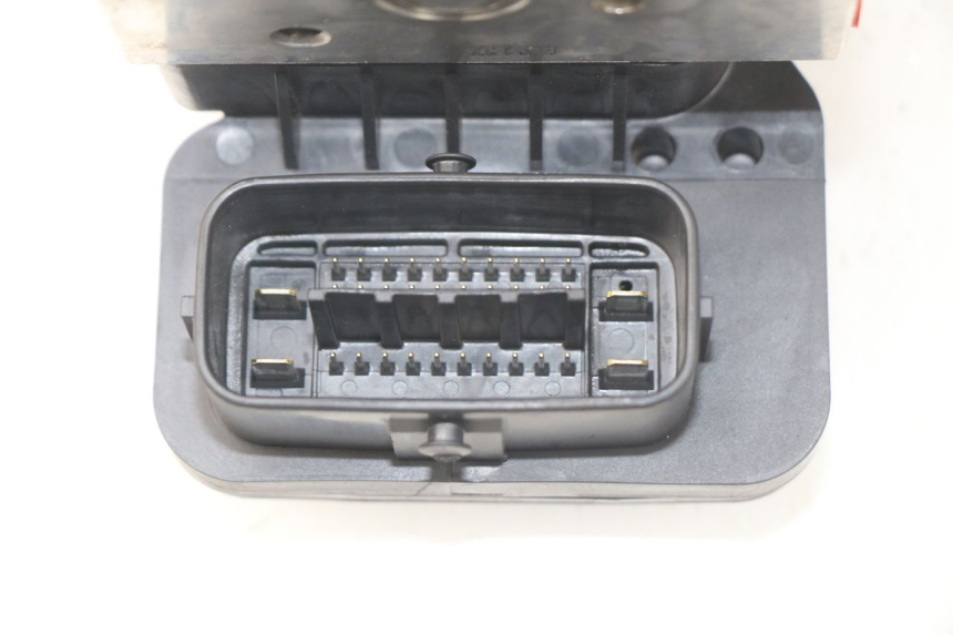photo de ABS PUMPE YAMAHA FZ8 800 (2010 - 2016)