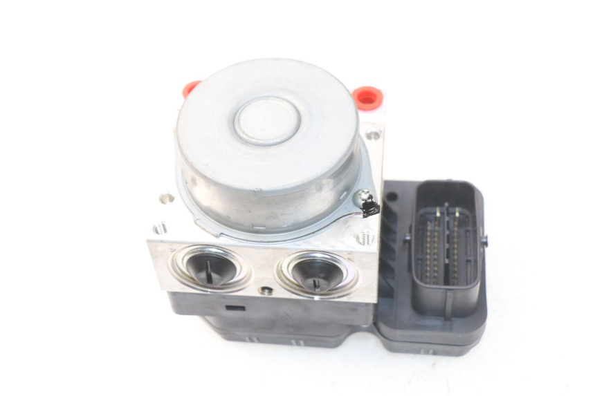 photo de ABS PUMPE YAMAHA FZ8 800 (2010 - 2016)