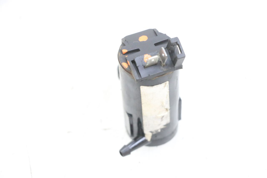 photo de SCHEIBENWASCHWASSERPUMPE ADIVA AD3 300 (2014 - 2020) - Detailansicht des Bauteils