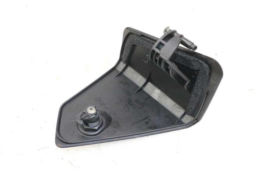 photo de HANDSCHUHFACH DECKEL KYMCO DINK STREET ABS 125 (2011 - 2018)