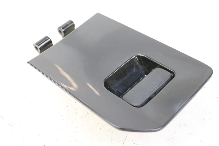 photo de HANDSCHUHFACH DECKEL HONDA FES S-WING SWING ABS 125 (2007 - 2015)