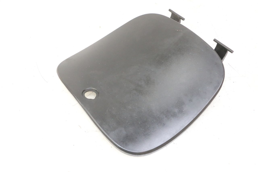 photo de HANDSCHUHFACH DECKEL PEUGEOT TWEET PRO CARGO 50 (2018 - 2020) - Zoom auf Gebrauchszustand