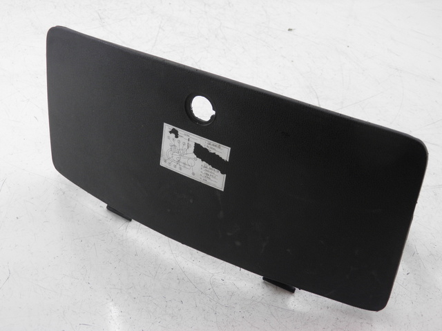 photo de HANDSCHUHFACH DECKEL YIYING YY 125 T-10 125 (2006 - 2012)