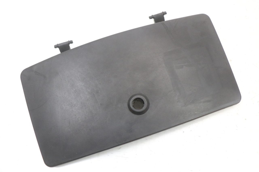 photo de HANDSCHUHFACH DECKEL PIAGGIO ZIP RST 50 (1996 - 1998)