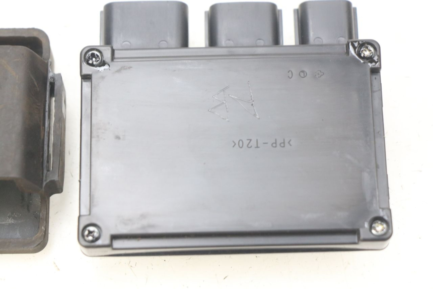 photo de SICHERUNGSHALTER KAWASAKI Z 650 (2016 - 2019)