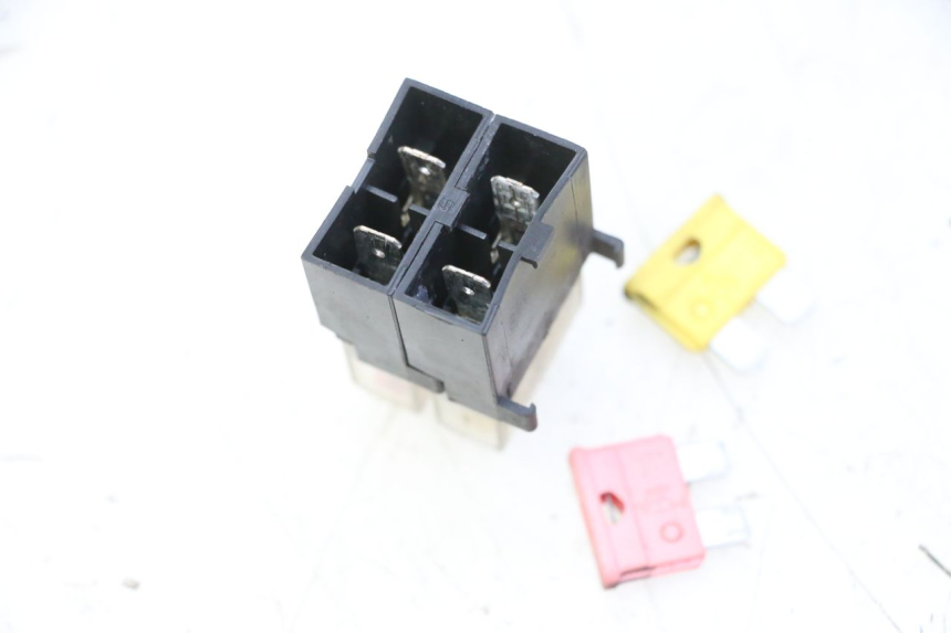 photo de SICHERUNGKASTEN YAMAHA YP MAJESTY 125 (2007 - 2010)