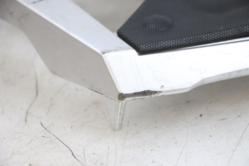 photo de GEPÄCKTRÄGER SUZUKI DL V STROM 1000 (2002 - 2007) - Zoom auf Gebrauchszustand