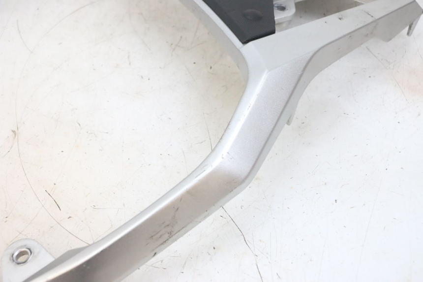 photo de GEPÄCKTRÄGER SUZUKI DL V STROM 1000 (2002 - 2007) - Technische Nahaufnahme