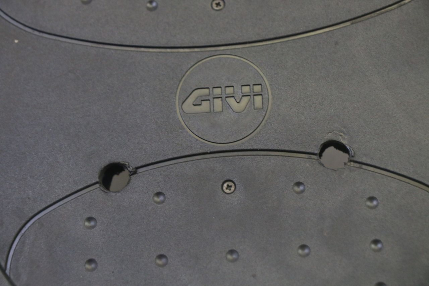 photo de GEPäCKTRäGER PEUGEOT ELYSTAR 50 (2002 - 2014)