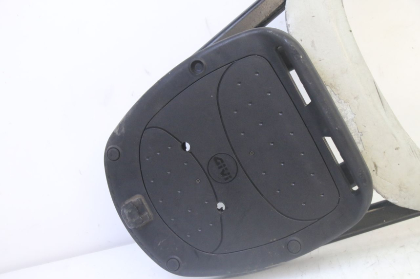 photo de GEPäCKTRäGER PEUGEOT ELYSTAR 50 (2002 - 2014)