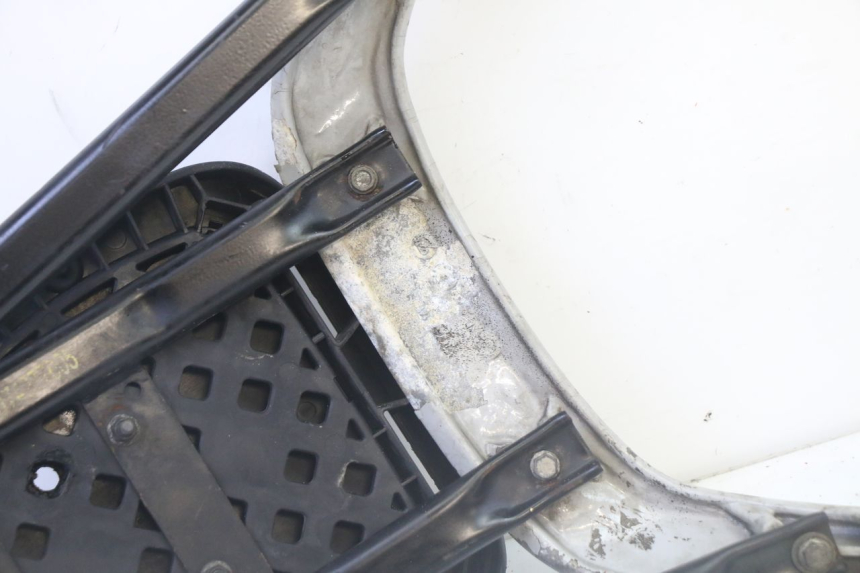 photo de GEPäCKTRäGER PEUGEOT ELYSTAR 50 (2002 - 2014)