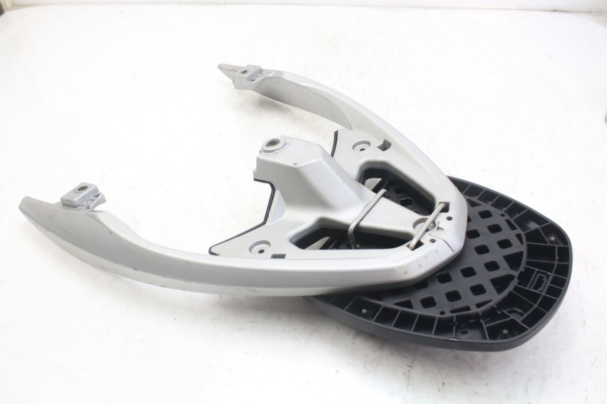 photo de GEPÄCKTRÄGER PEUGEOT GEOPOLIS RS 125 (2007 - 2009)