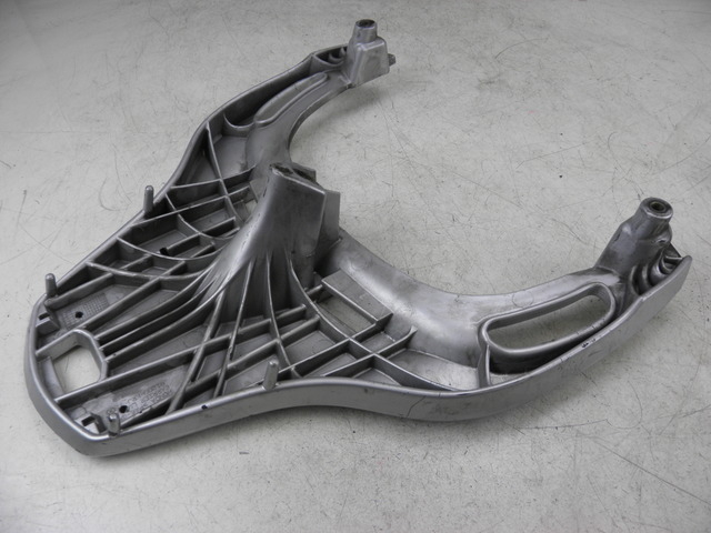 photo de GEPäCKTRäGER HONDA FES S-WING SWING ABS 125 (2007 - 2015)