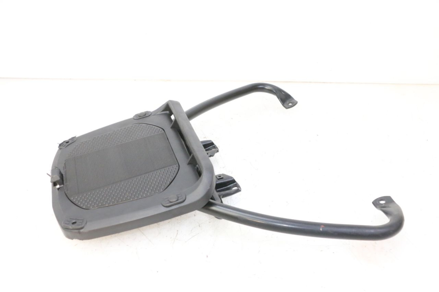 photo de GEPÄCKTRÄGER PIAGGIO MP3 HPE 310 (2024 - 2025)