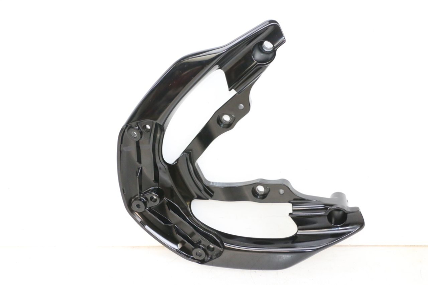 photo de GEPÄCKTRÄGER YAMAHA NEO'S CORE 1 (2022 - 2026) - Details der Befestigungspunkte