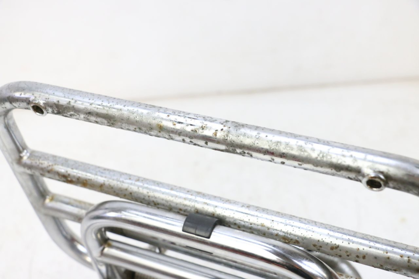 photo de GEPÄCKTRÄGER PIAGGIO VESPA GTS SUPER IE 125 (2009 - 2016) - Technische Nahaufnahme