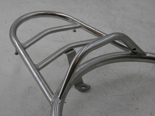 photo de GEPÄCKTRÄGER YAMASAKI YM50QT-N3 RETRO 50 (2012 - 2014)