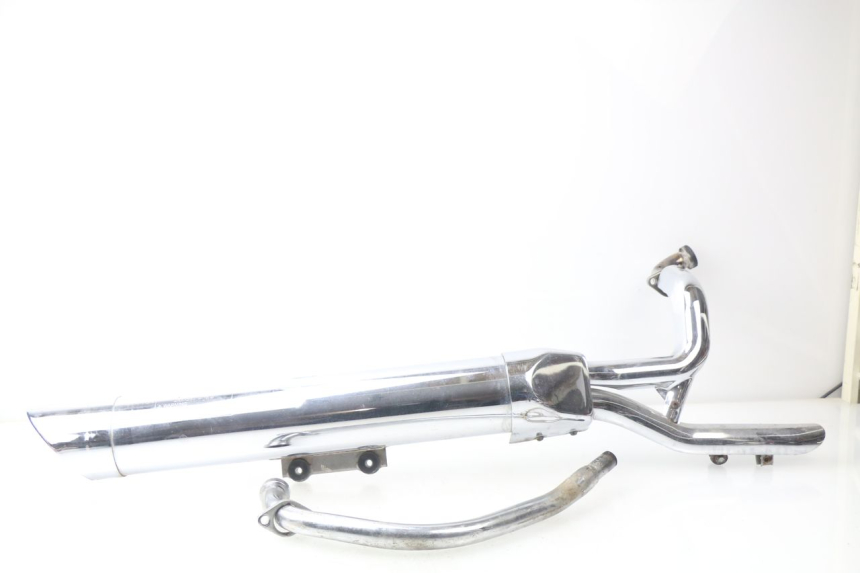 photo de AUSPUFF HYOSUNG AQUILA GV 125 (2009 - 2016)