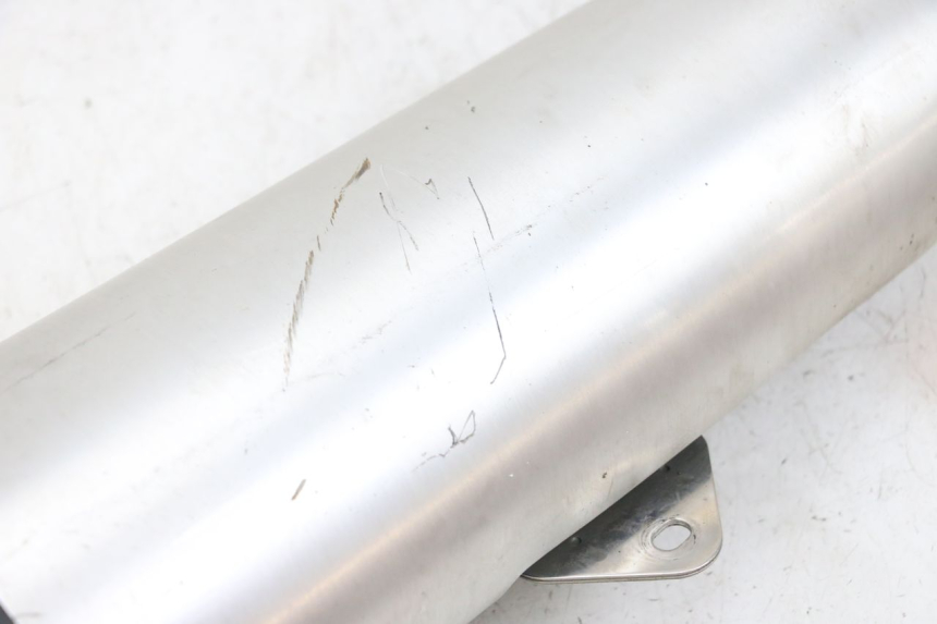 photo de LINKS AUSPUFFSYSTEM SUZUKI DL V STROM 1000 (2002 - 2007) - Zoom auf Gebrauchszustand