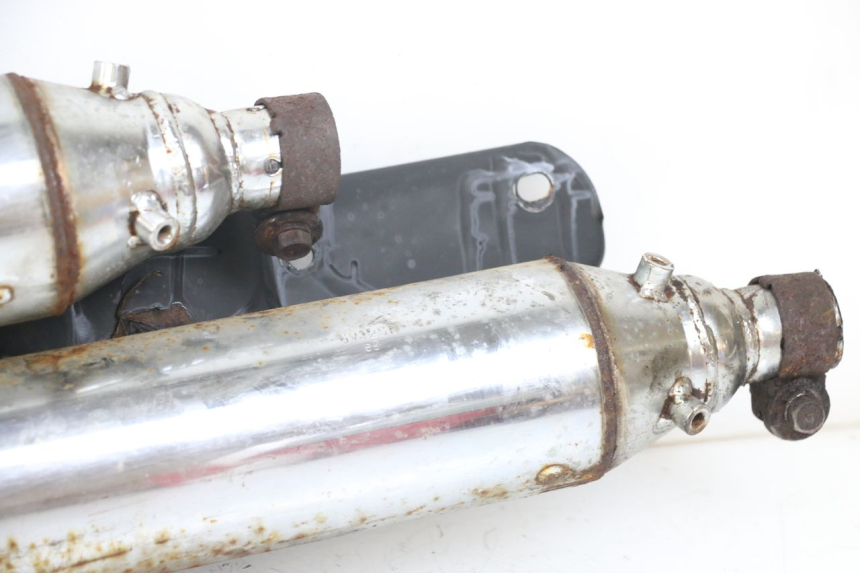 photo de AUSPUFFTOPF HYOSUNG GV AQUILA 125 (2000 - 2004) - Qualität der Gebrauchtware