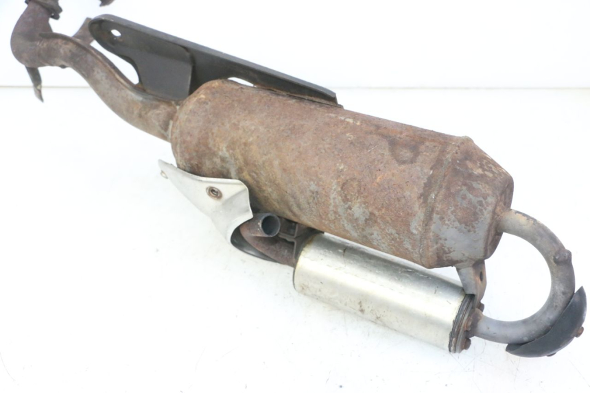 photo de AUSPUFF PEUGEOT JET FORCE CARBU 50 (2003 - 2016)