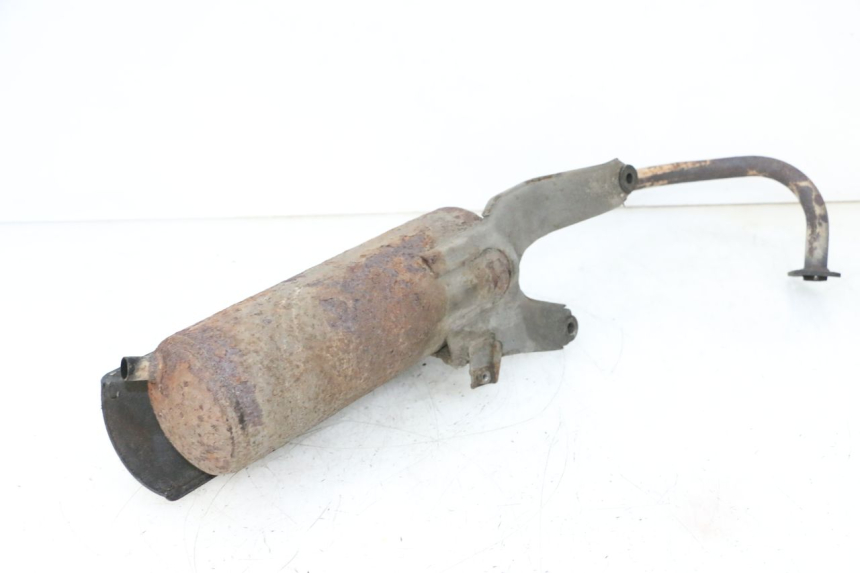 photo de AUSPUFFTOPF PEUGEOT KISBEE 4T 50 (2010 - 2017) - Details der Befestigungspunkte