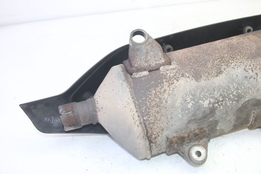 photo de AUSPUFF PIAGGIO MP3 HPE 350 (2018 - 2020) - Details der Befestigungspunkte