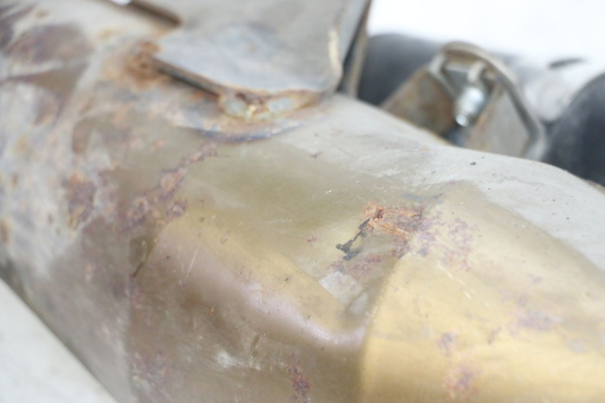 photo de AUSPUFFTOPF PIAGGIO NEW TYPHOON 50 (2018 - 2021) - Oberflächenzustand und Material