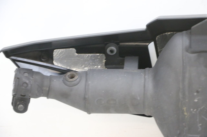 photo de AUSPUFF YAMAHA TRICITY 300 (2020 - 2024) - Oberflächenzustand und Material