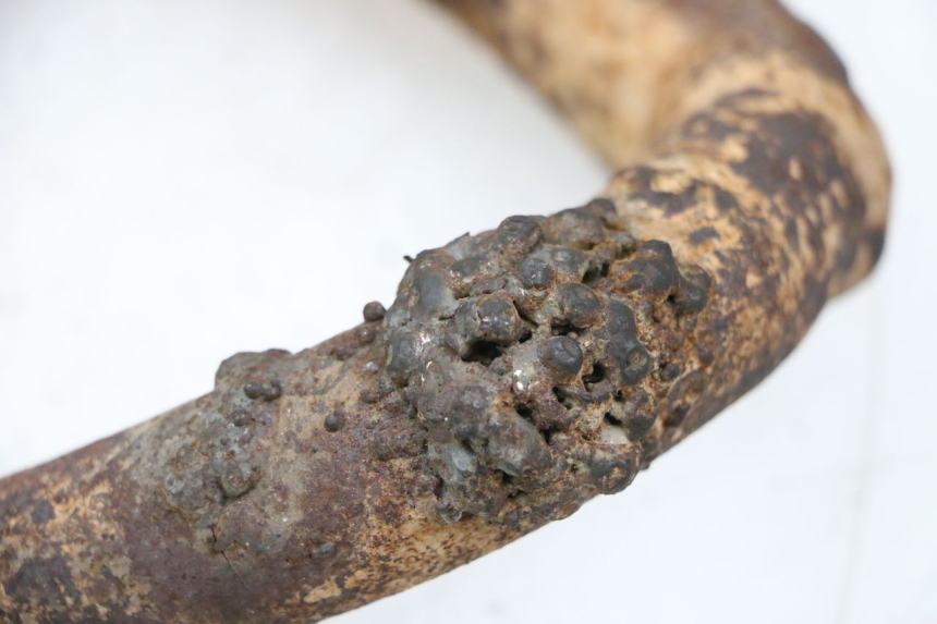 photo de AUSPUFFANLAGE PIAGGIO ZIP 2T 50 (2009 - 2019) - Details der Befestigungspunkte